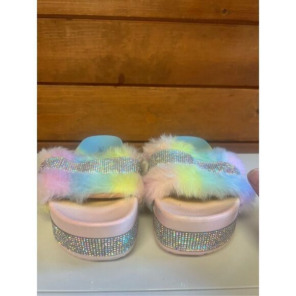Cape Robbin Rainbow Bling Slides Sz 6 - Picture 8 of 8
